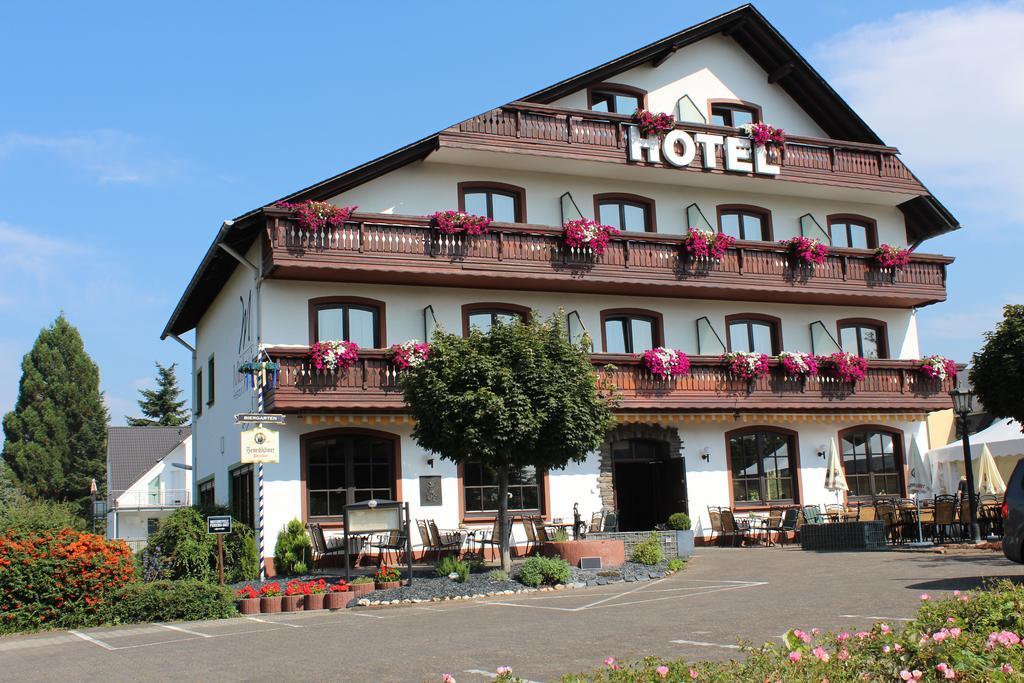 Hotel Zur Moselbruecke Schweich Exterior photo